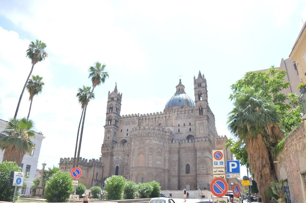 Palermo Home Cathedral Apartment